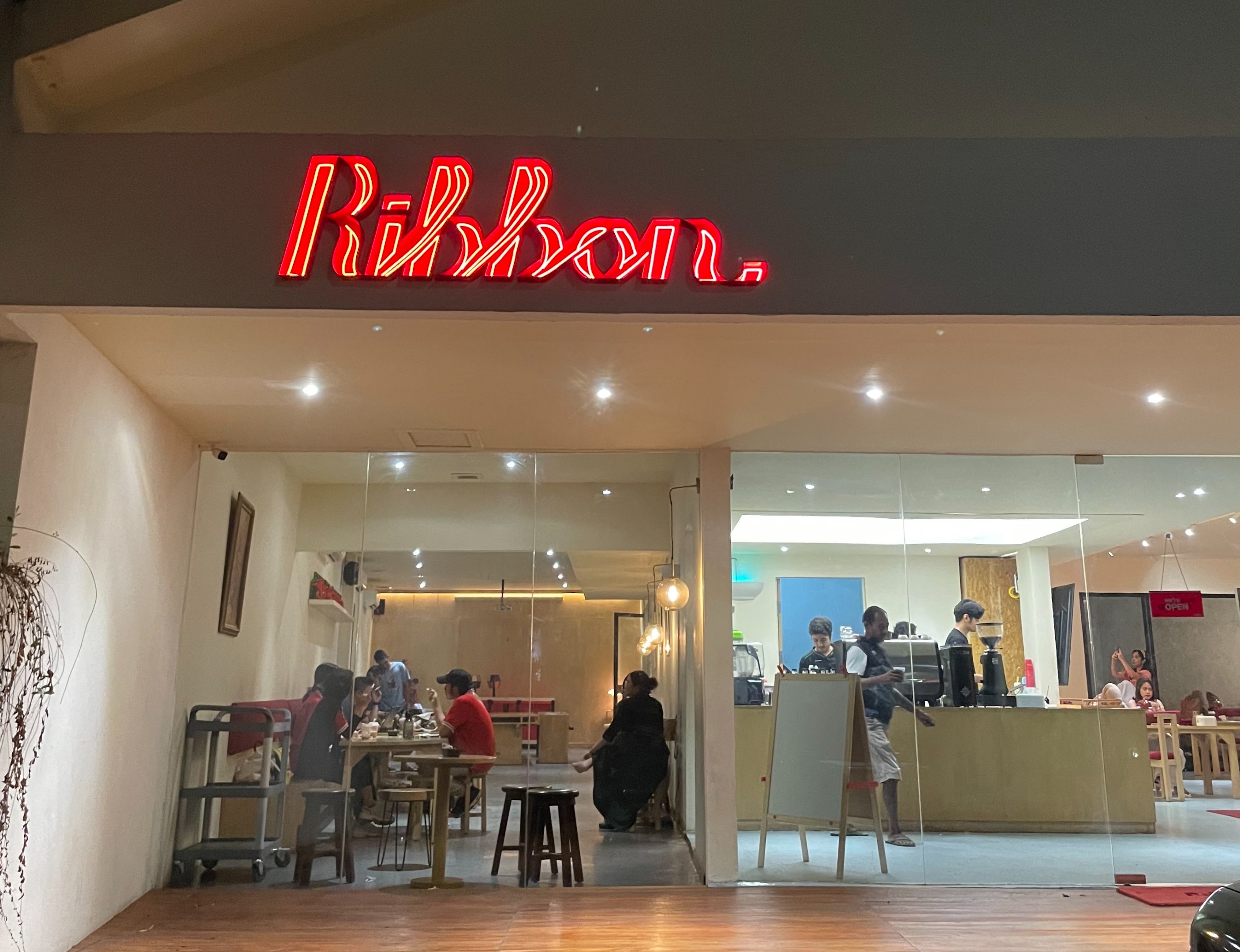 Ribbon Coffee & Eatery