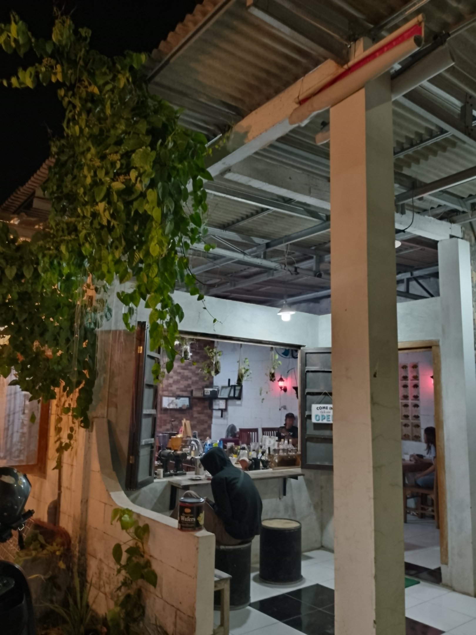 kedai kopi lampu kota