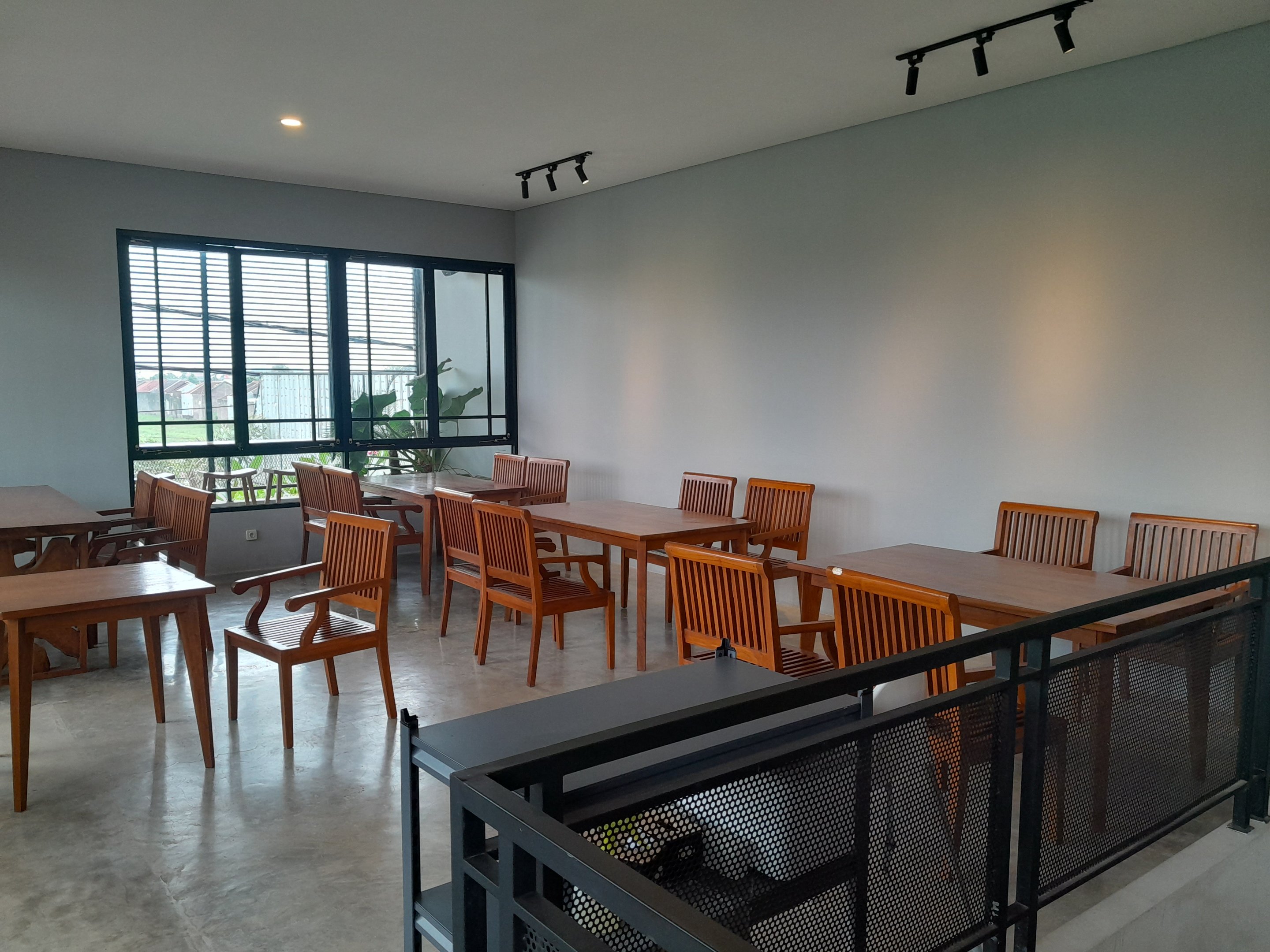 The Arroz Cafe & Garden