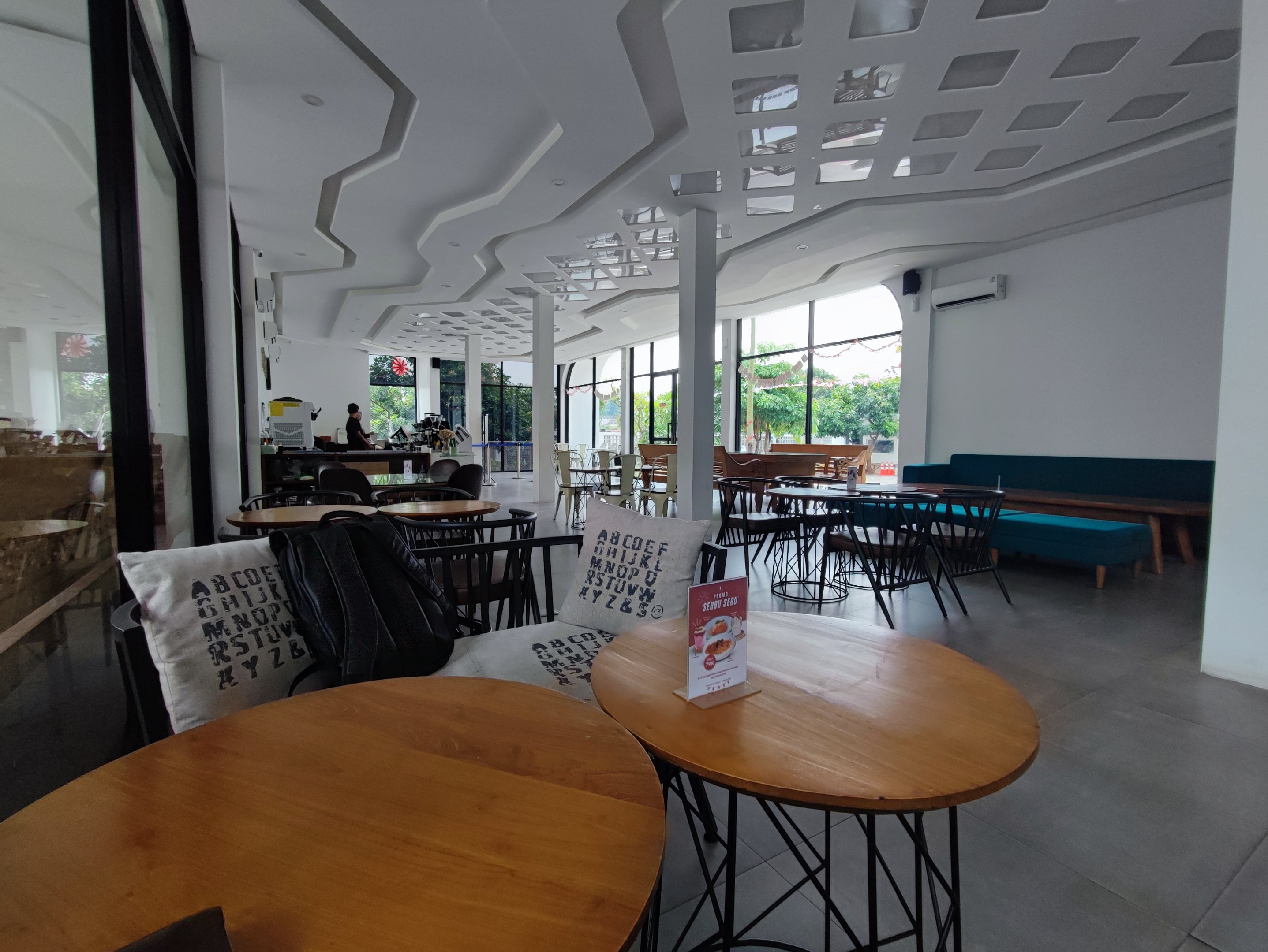 Jabal Roso Coffee and Eatery