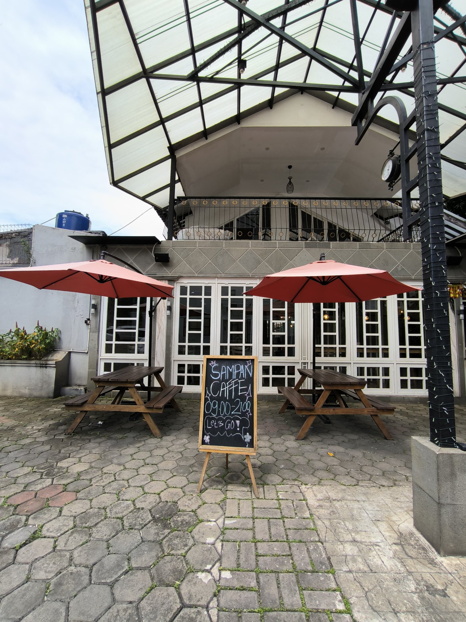 SamPan Cafe