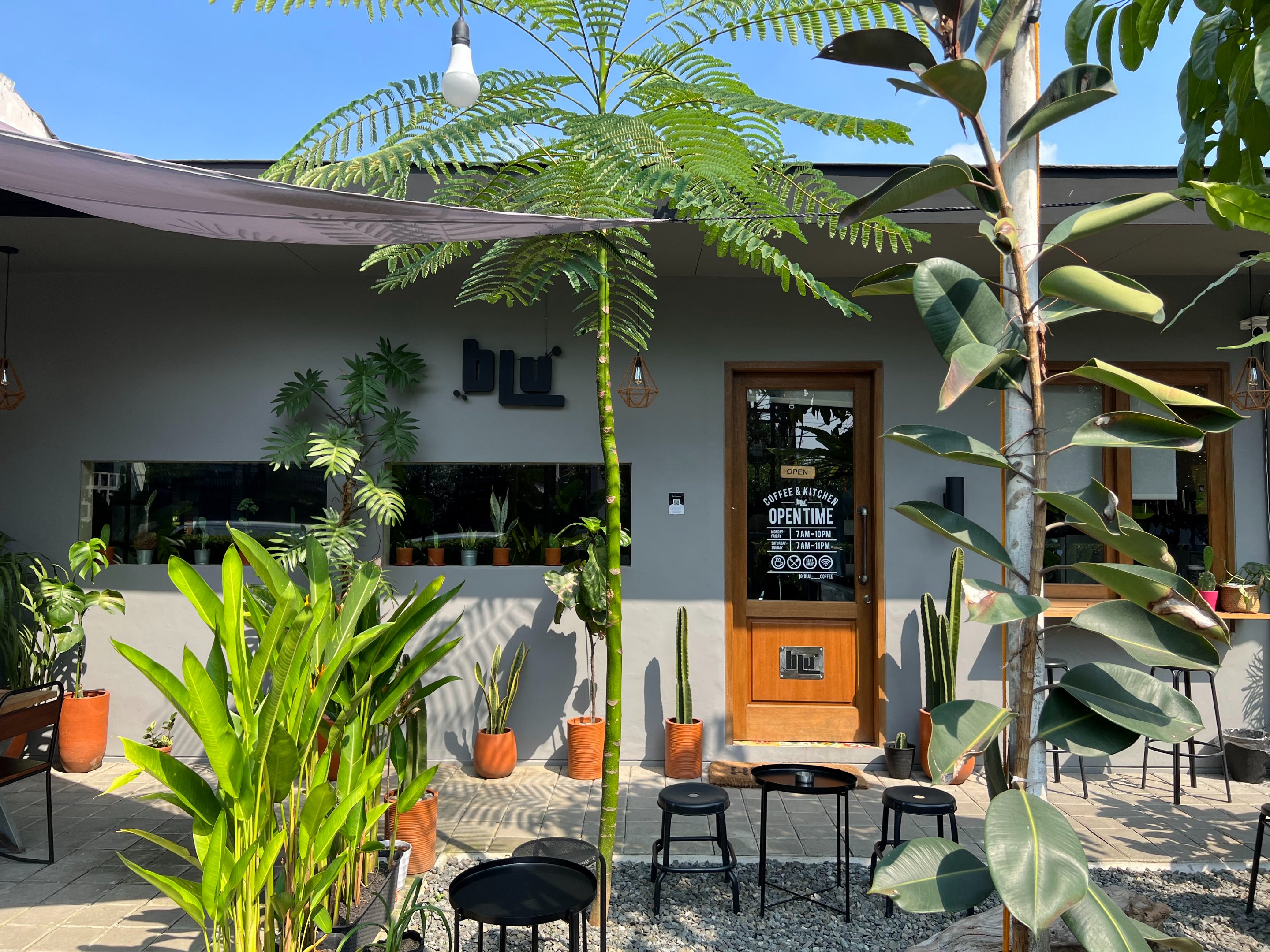 BLU Coffee & Kitchen