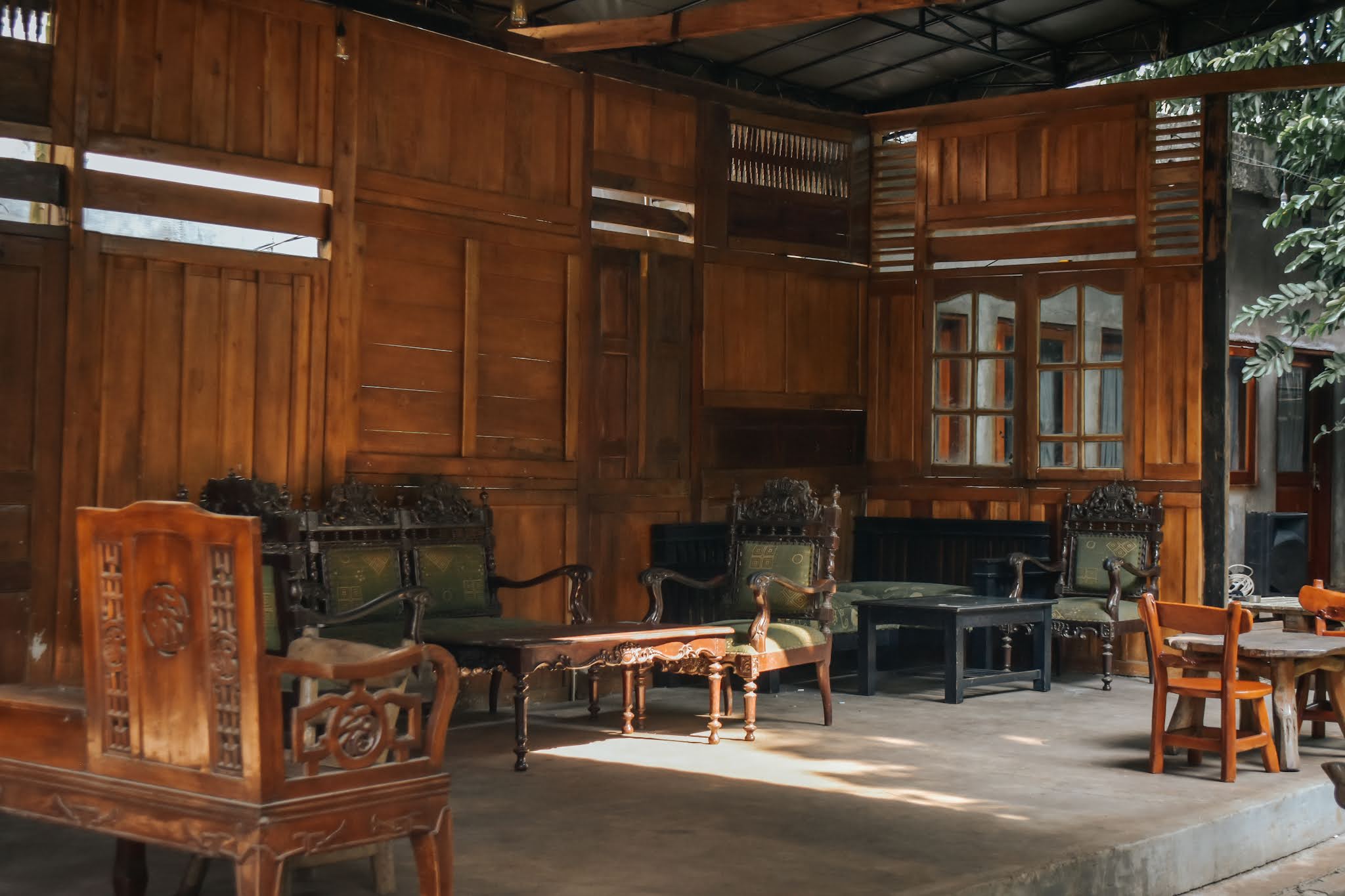 Teras Rumah Nenek