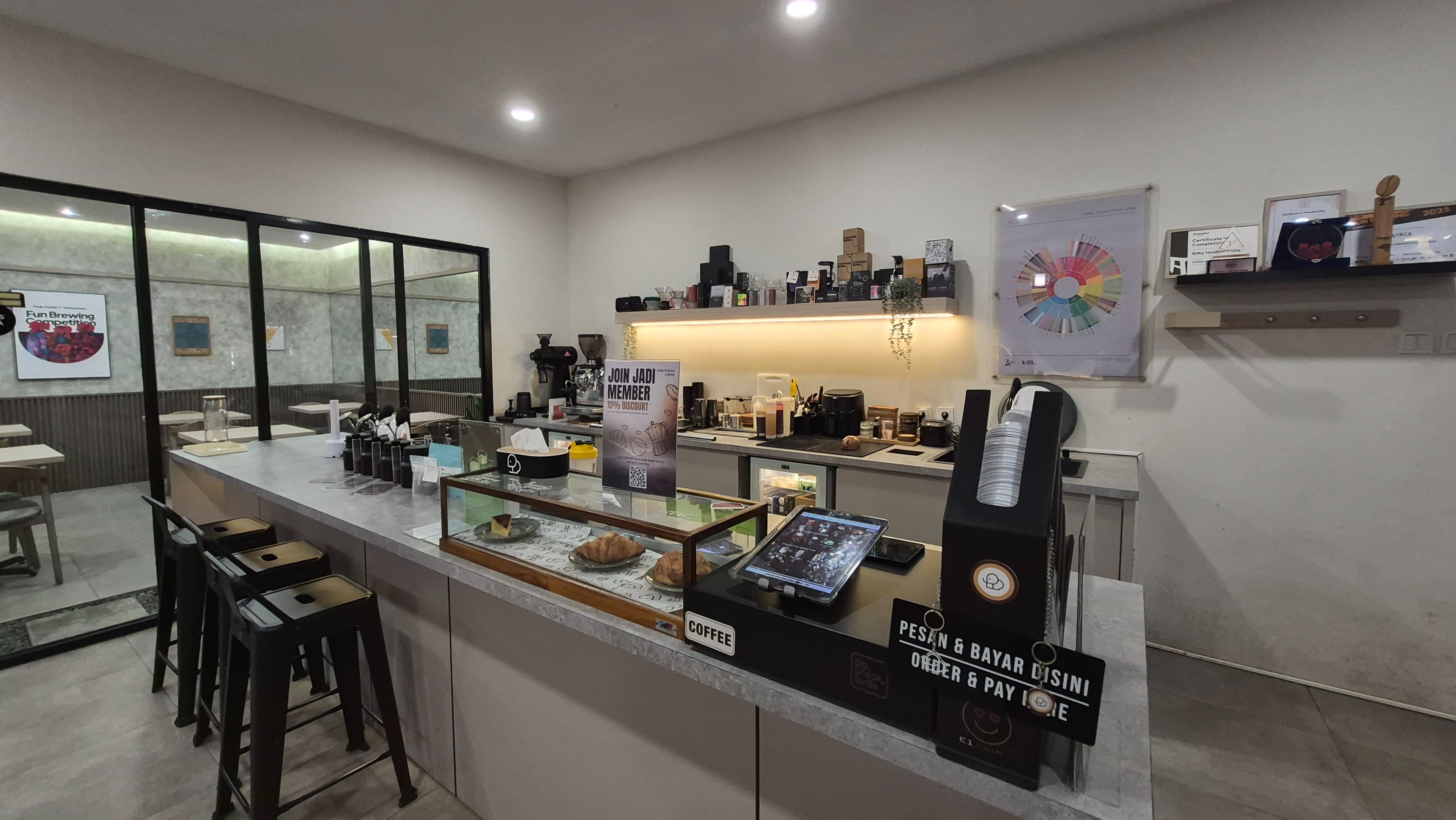 Padu Padan Coffee & Eatery