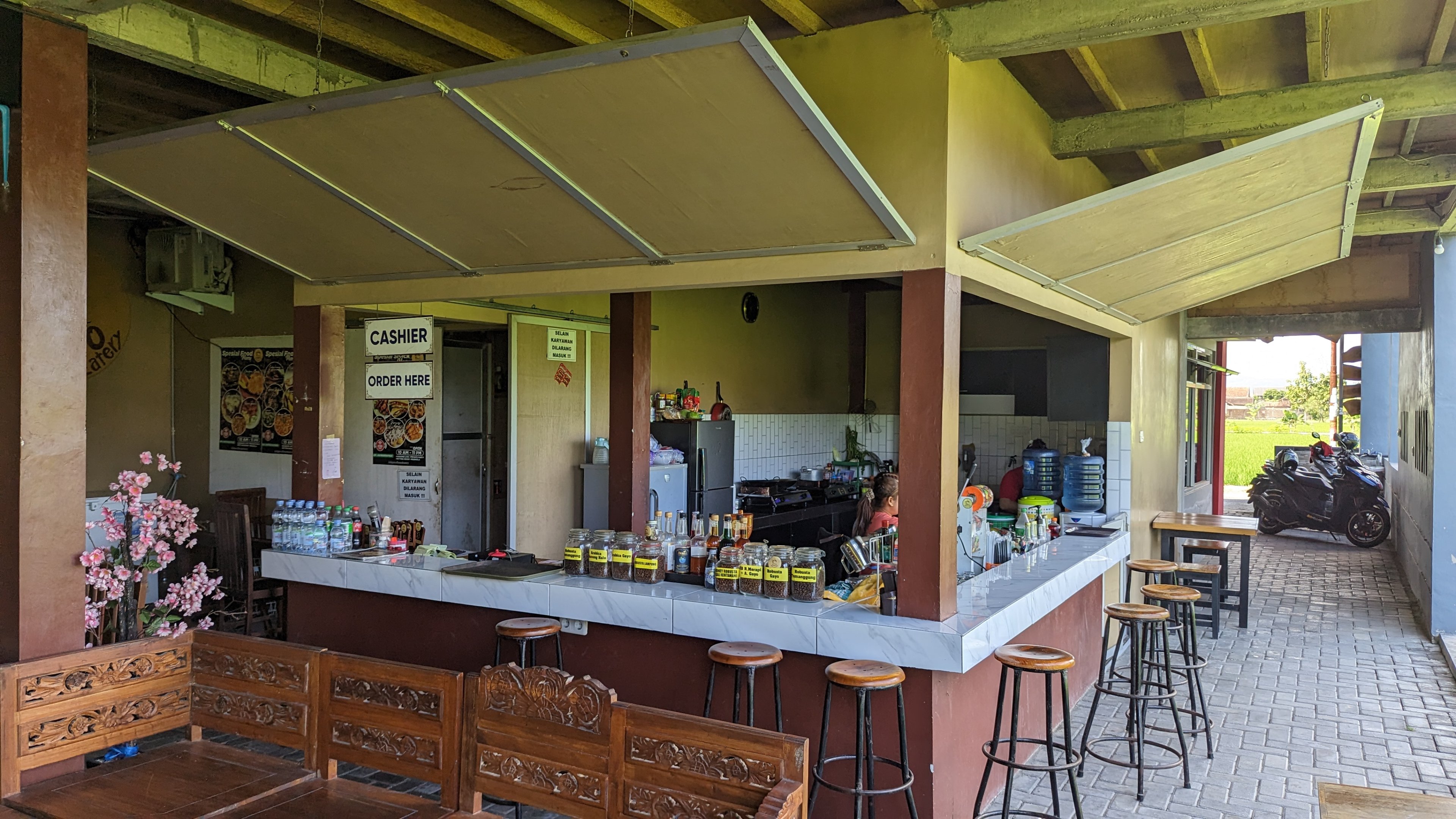 Dippo Coffee and Eatery