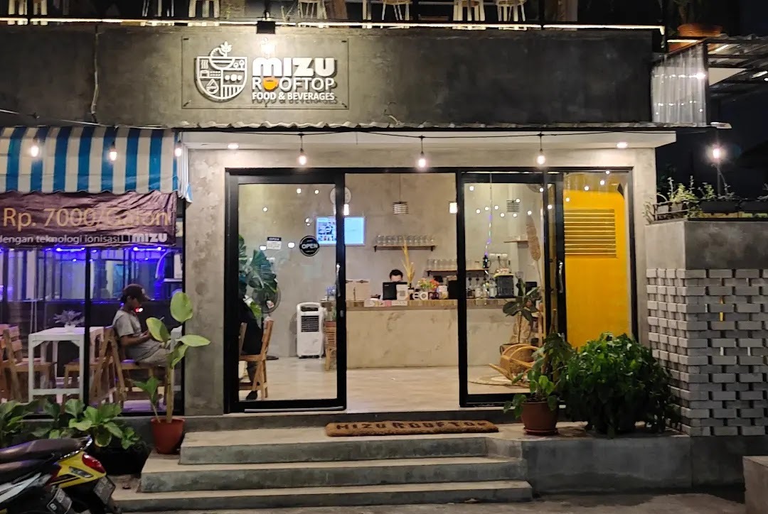 Mizu Rooftop cafe & Water Refill