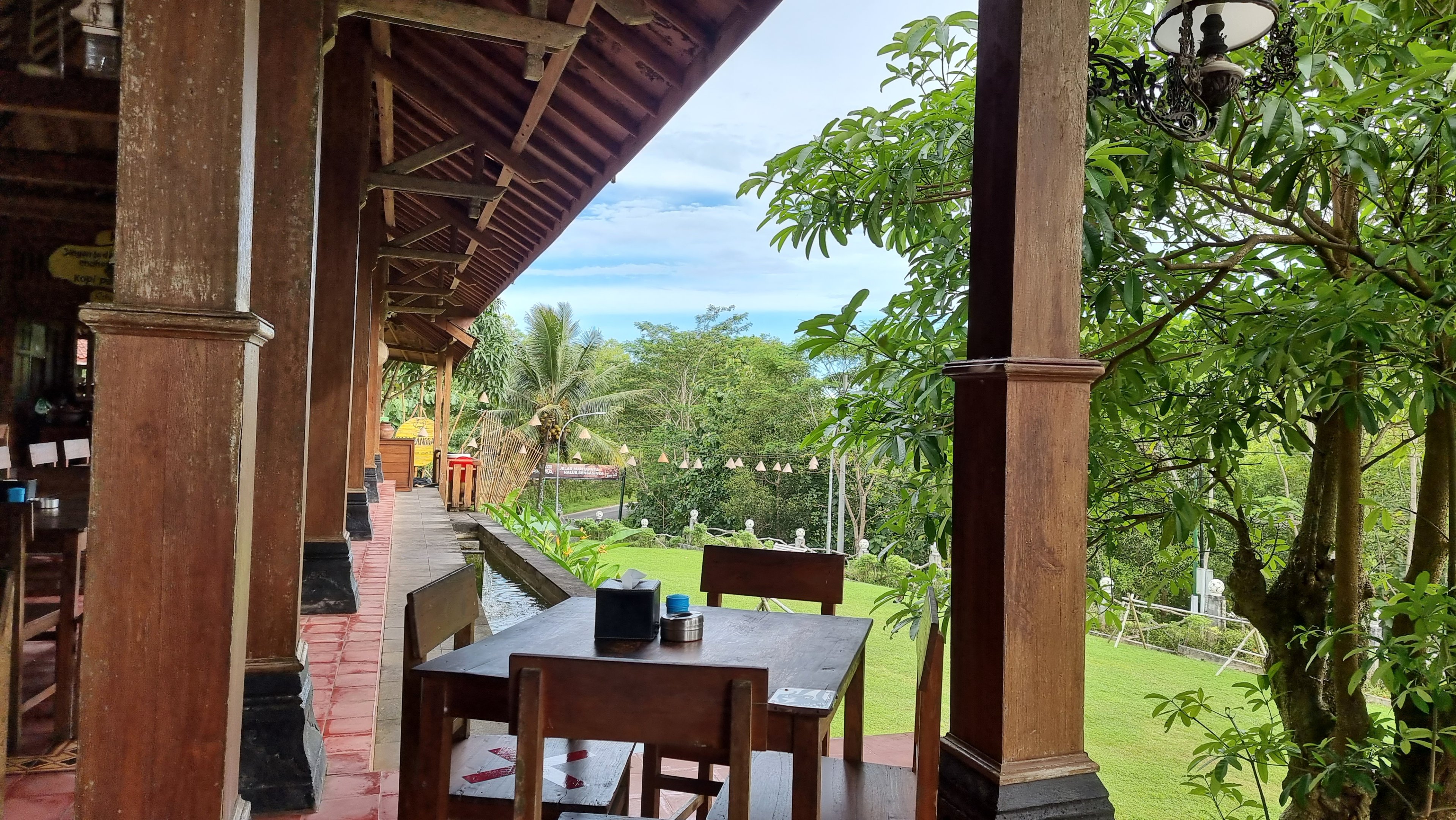 Kopi Panggang Dan Resto