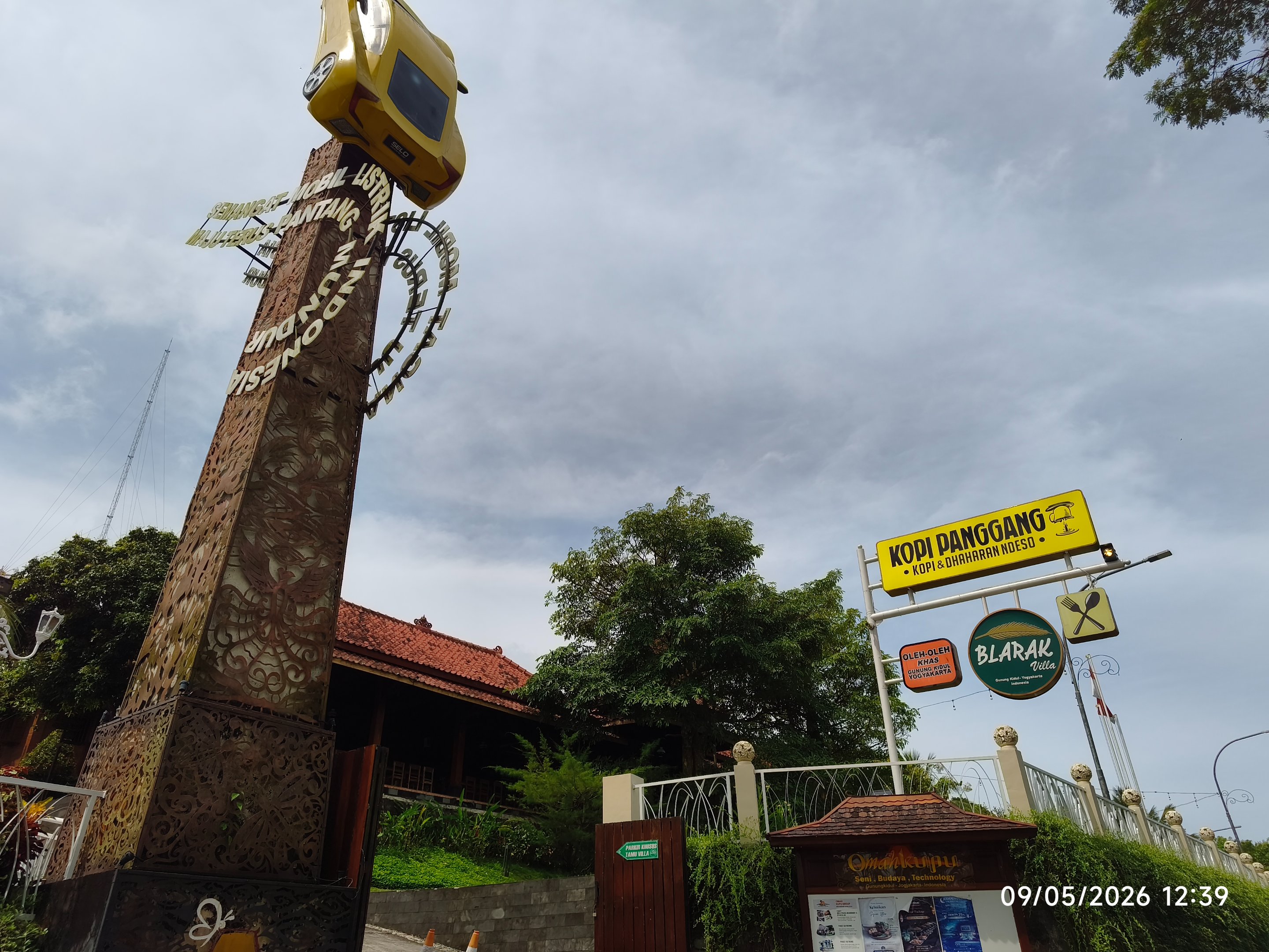Kopi Panggang Dan Resto