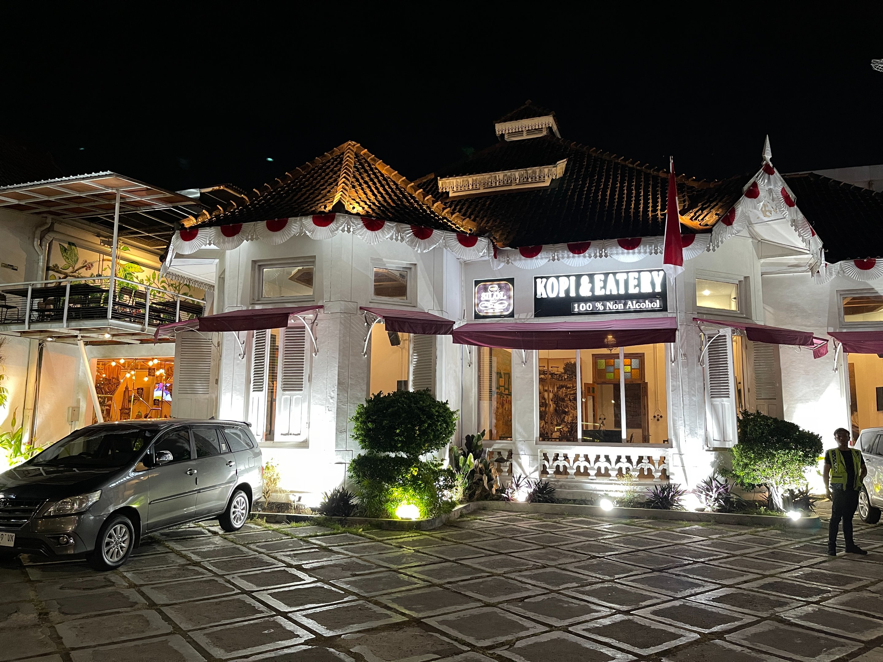 Silol Kopi & Eatery