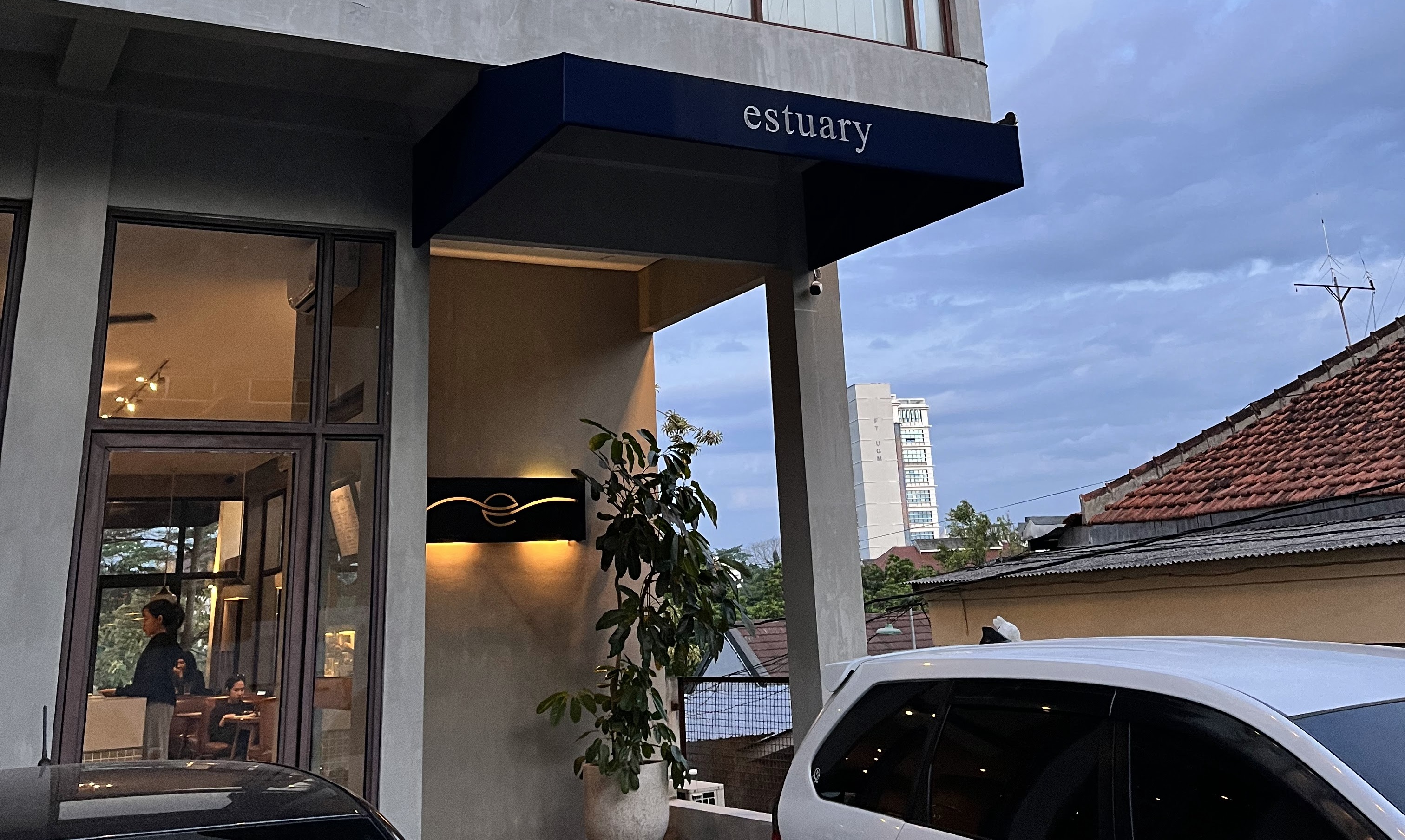 Estuary Café