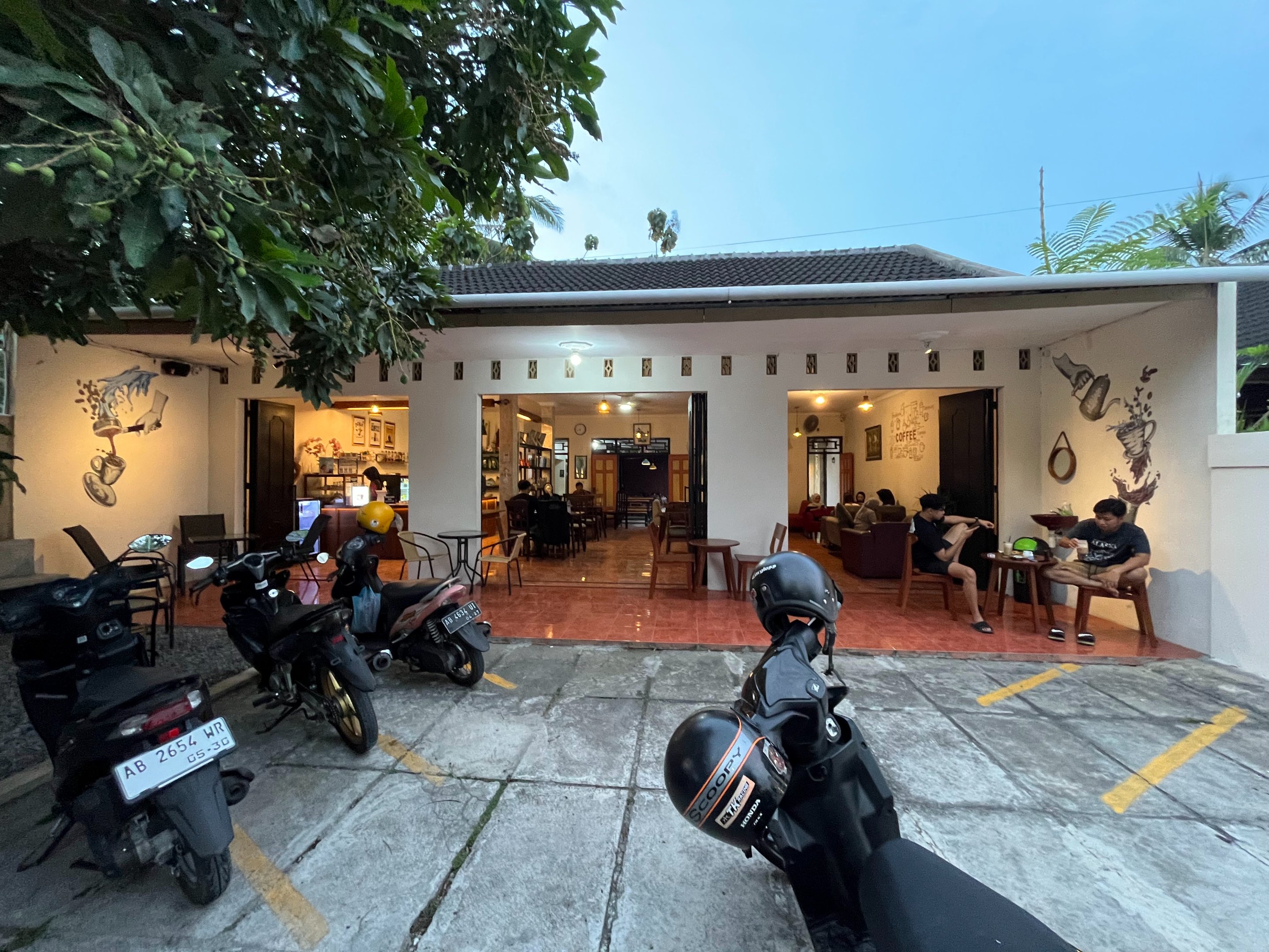 Pulang Coffee & Roastery
