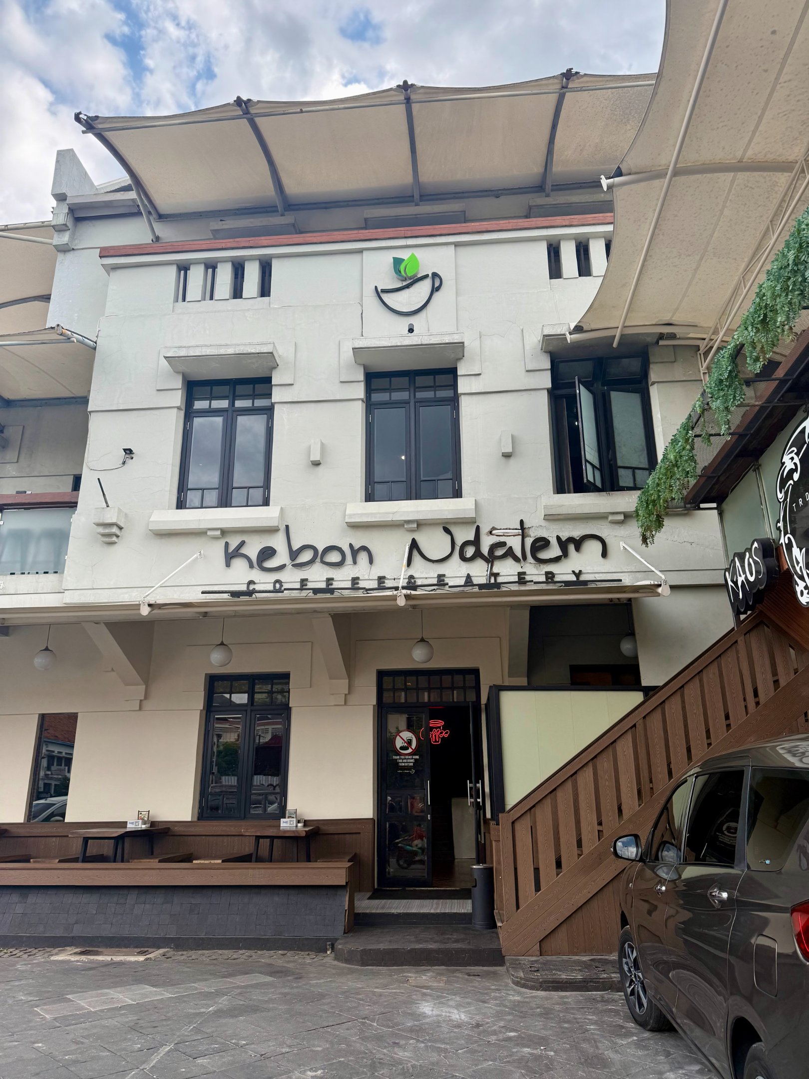 Kebon Ndalem Coffee & Eatery 