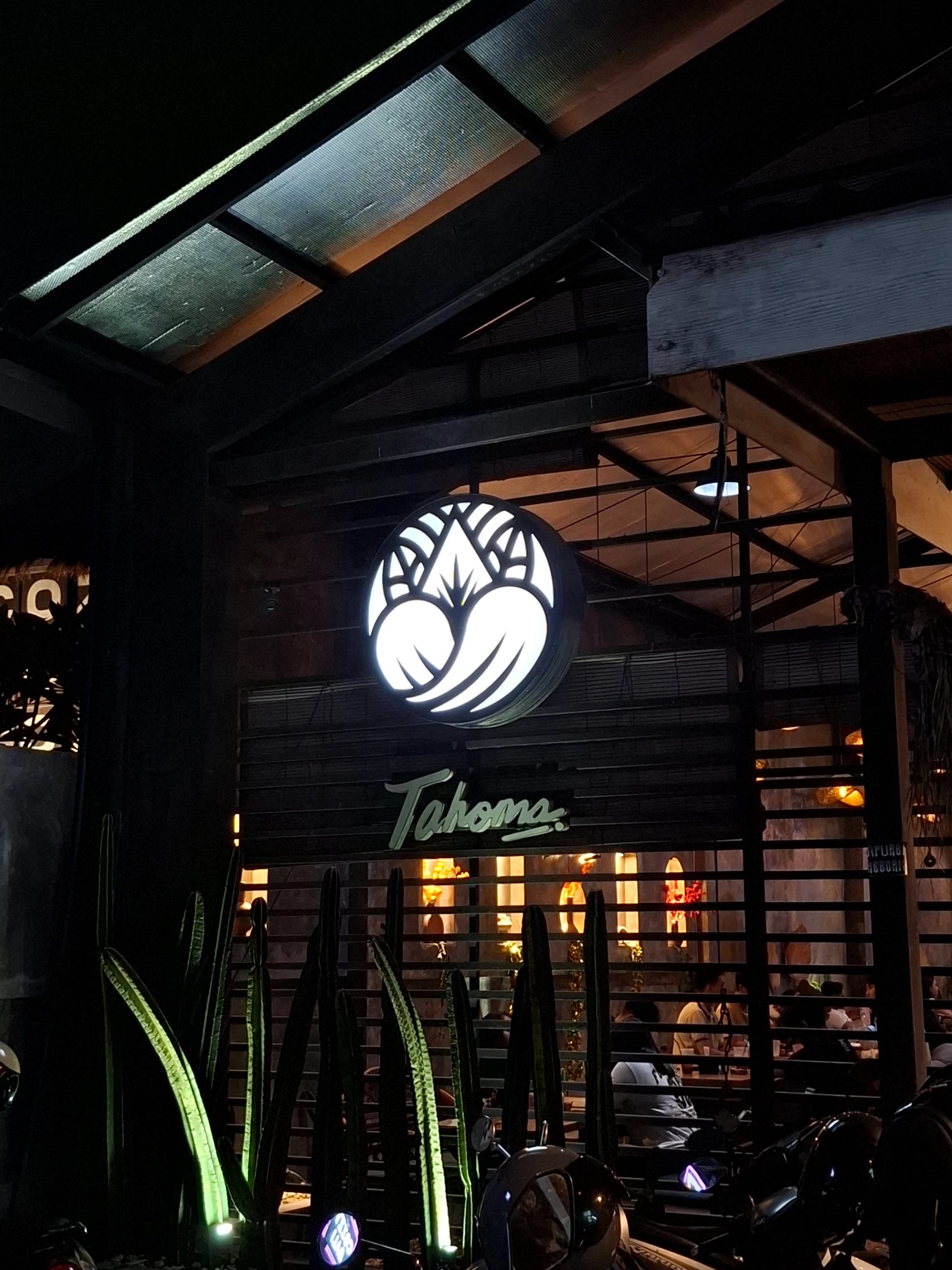 Tahoma Cafe & Eatery