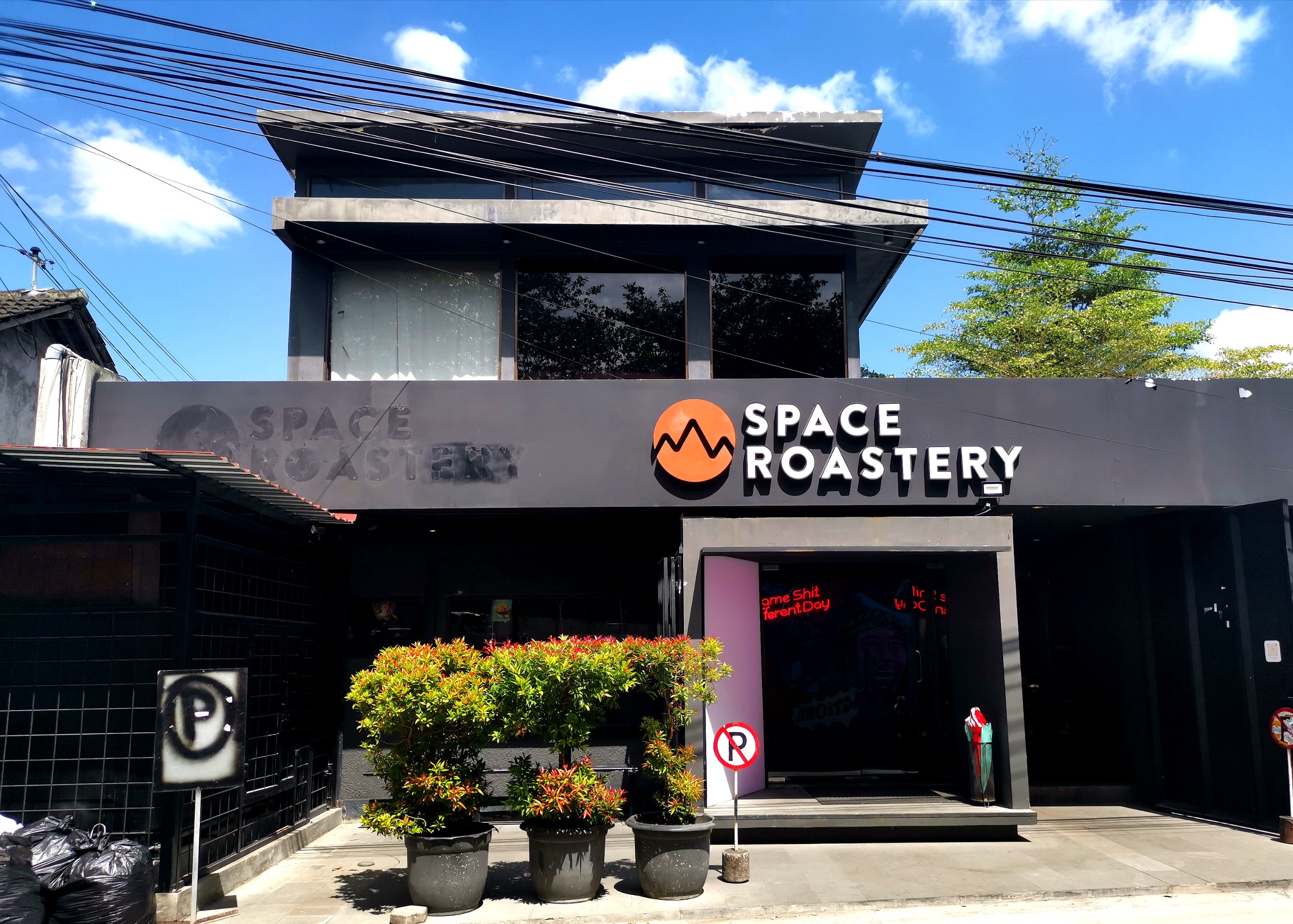 Space Roastery HQ 