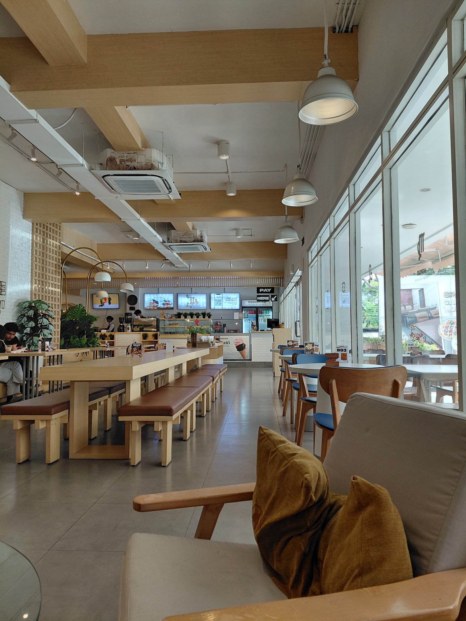 ZodiacXII Coffee & Eatery