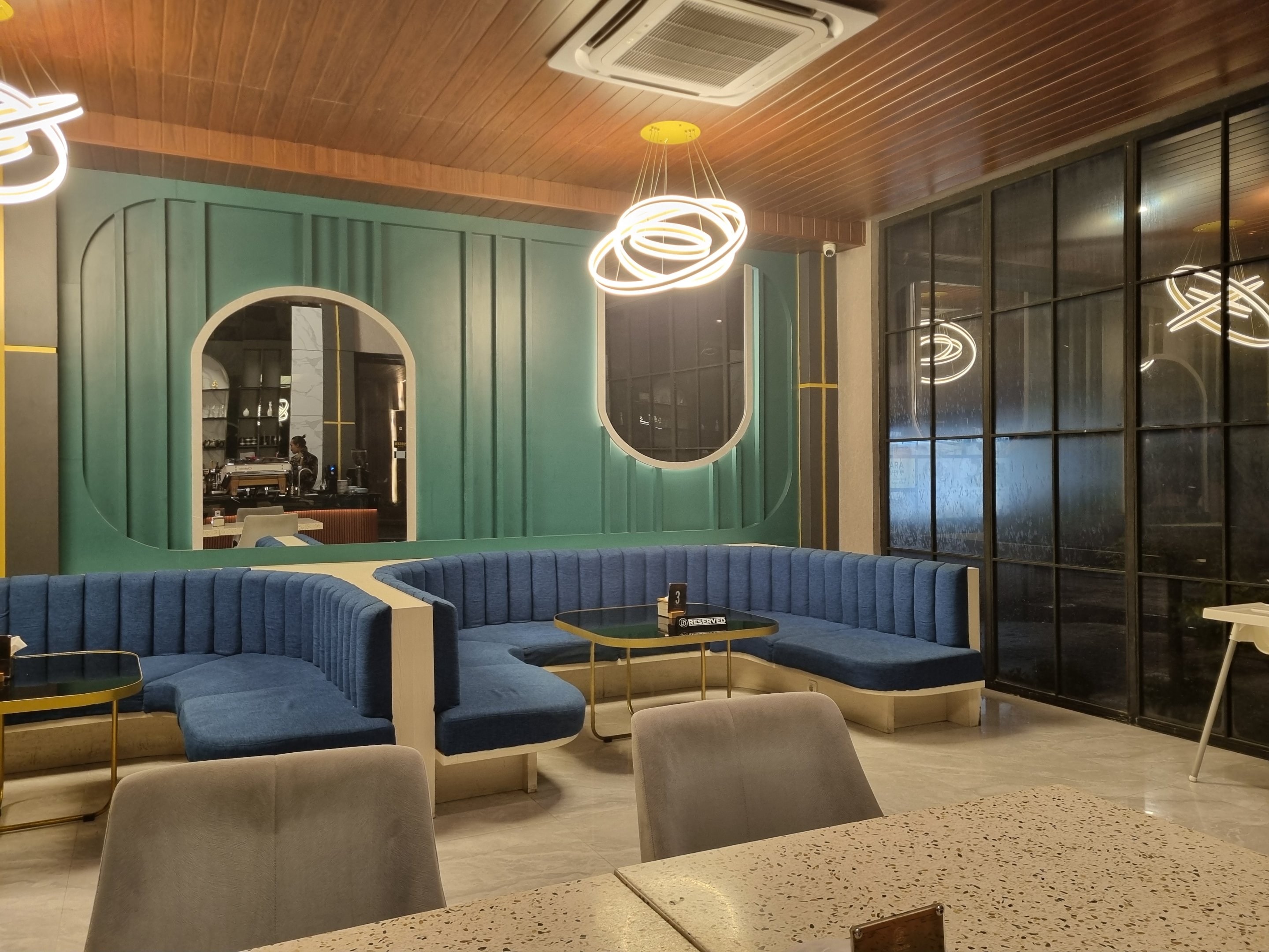 Isvara Kitchen & Coffee