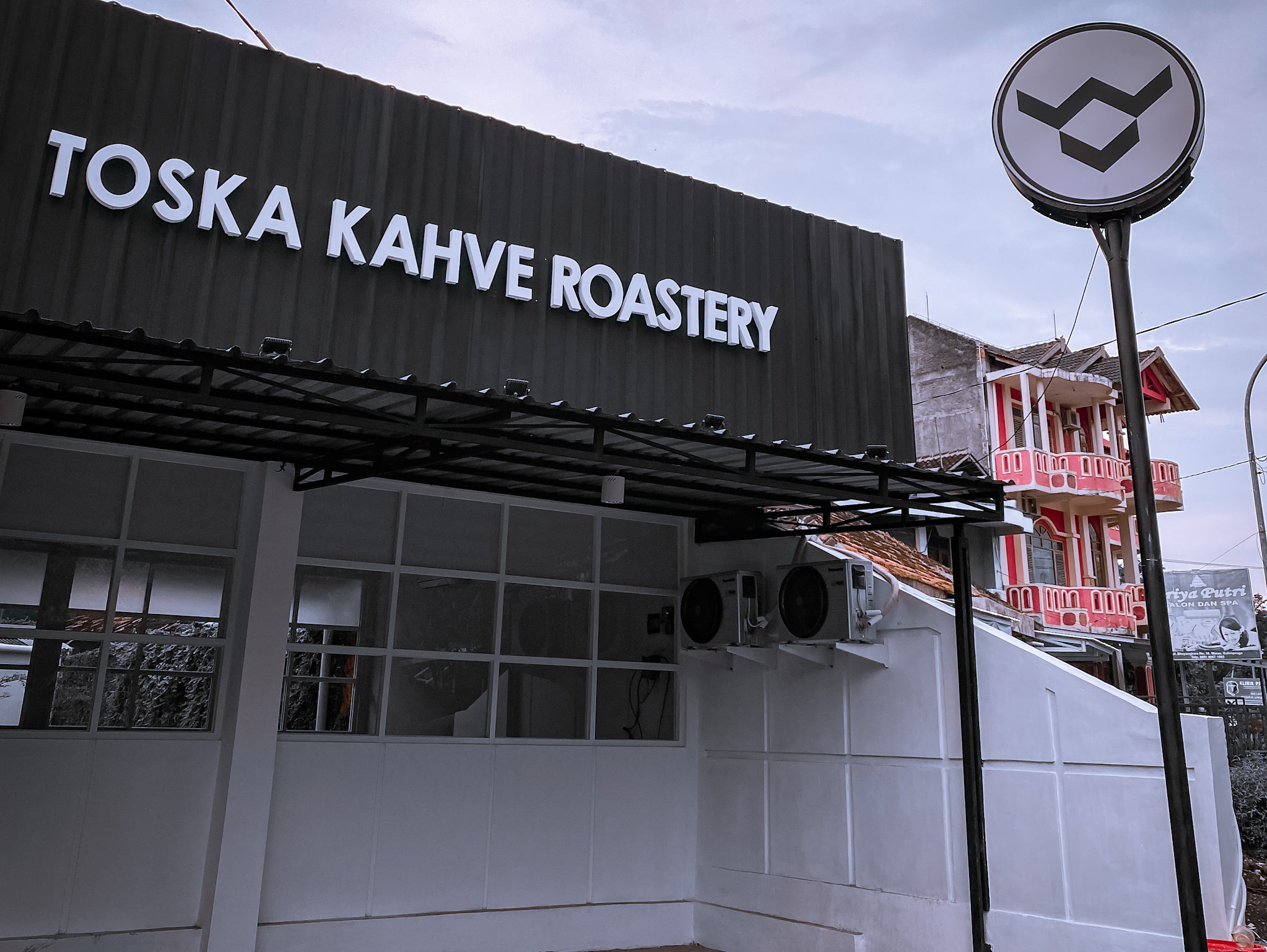 Toska Kahve (coffee shop/kedai kopi)