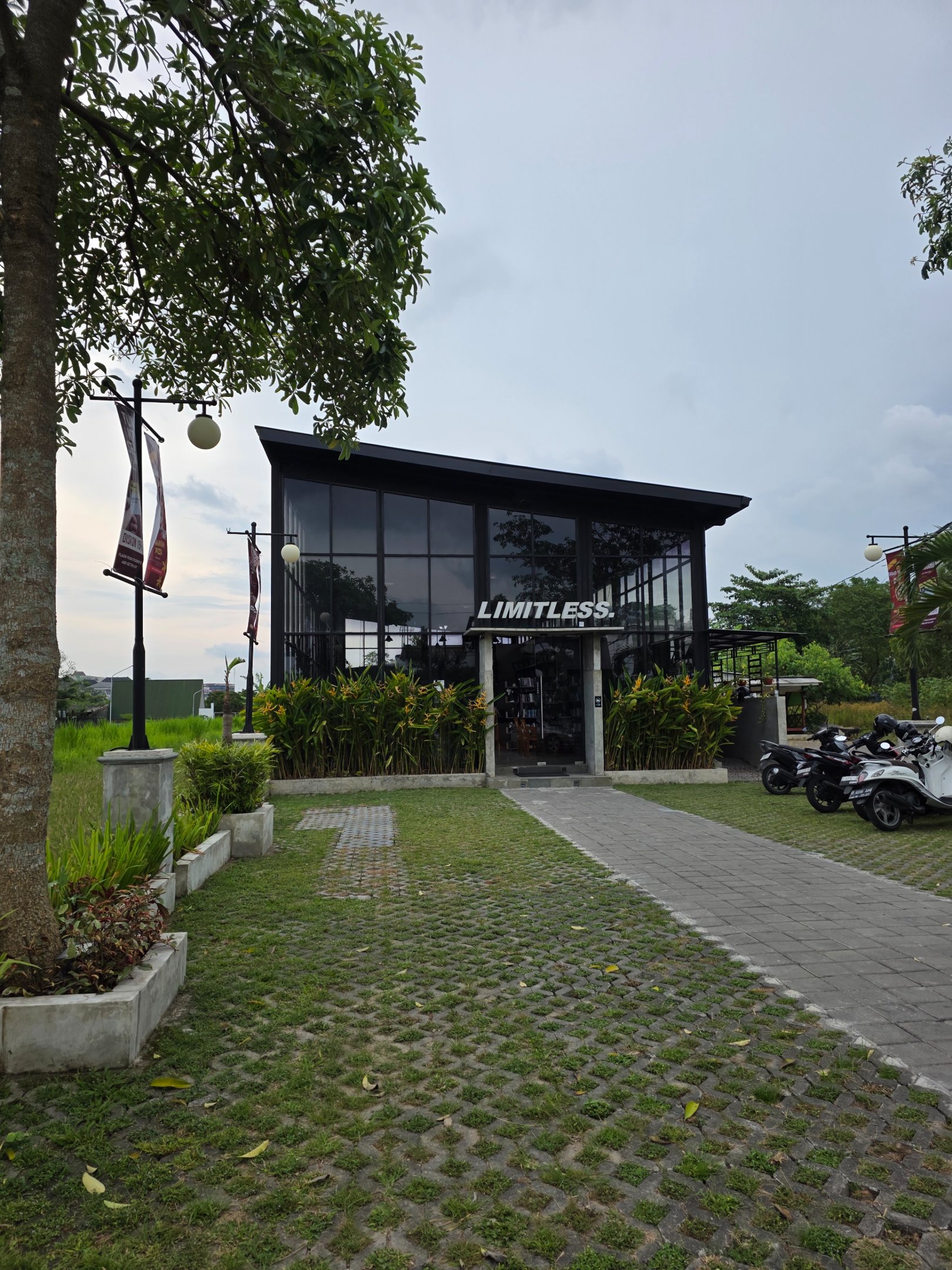 Limitless Cafe