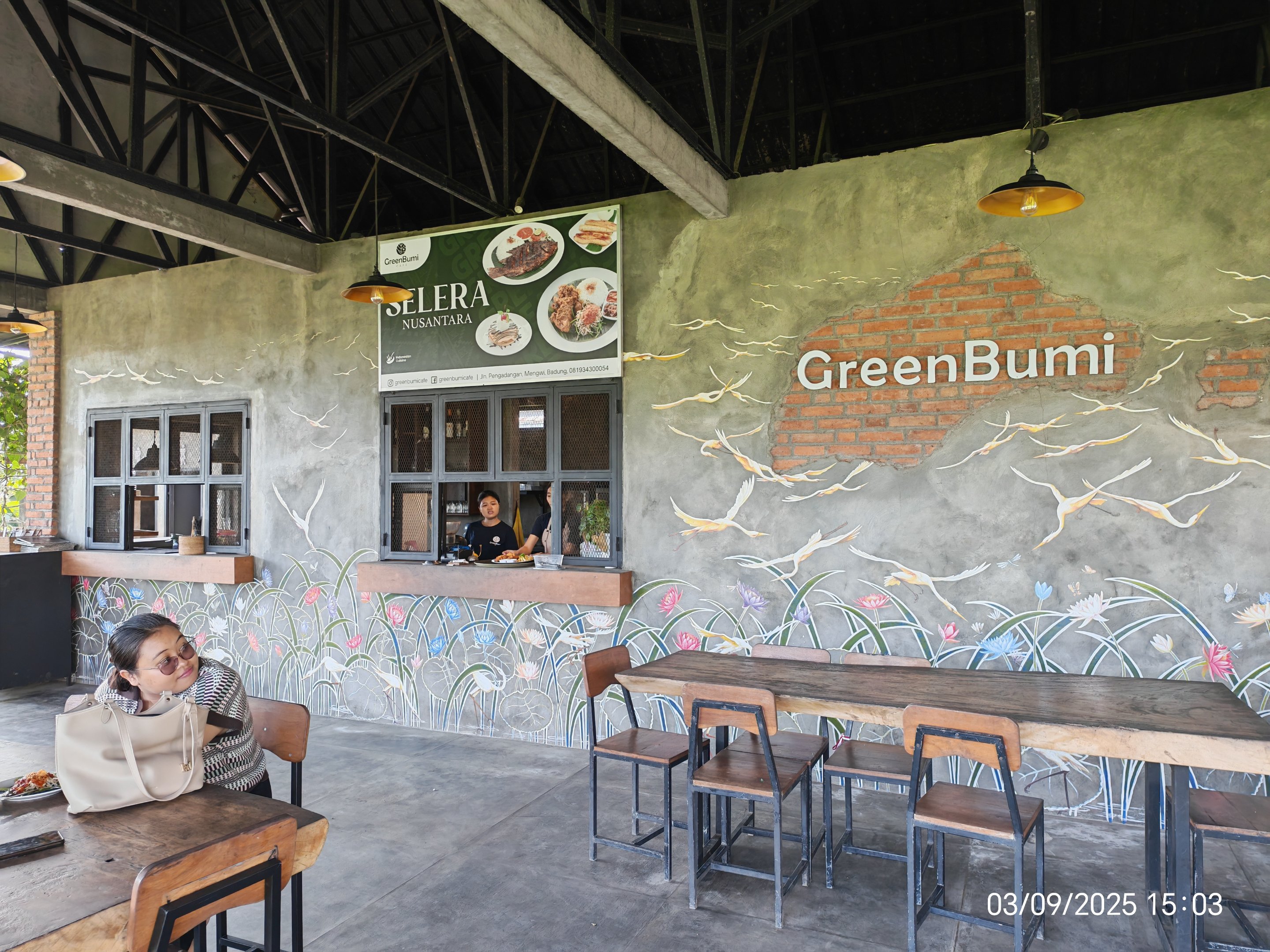 Greenbumi Cafe