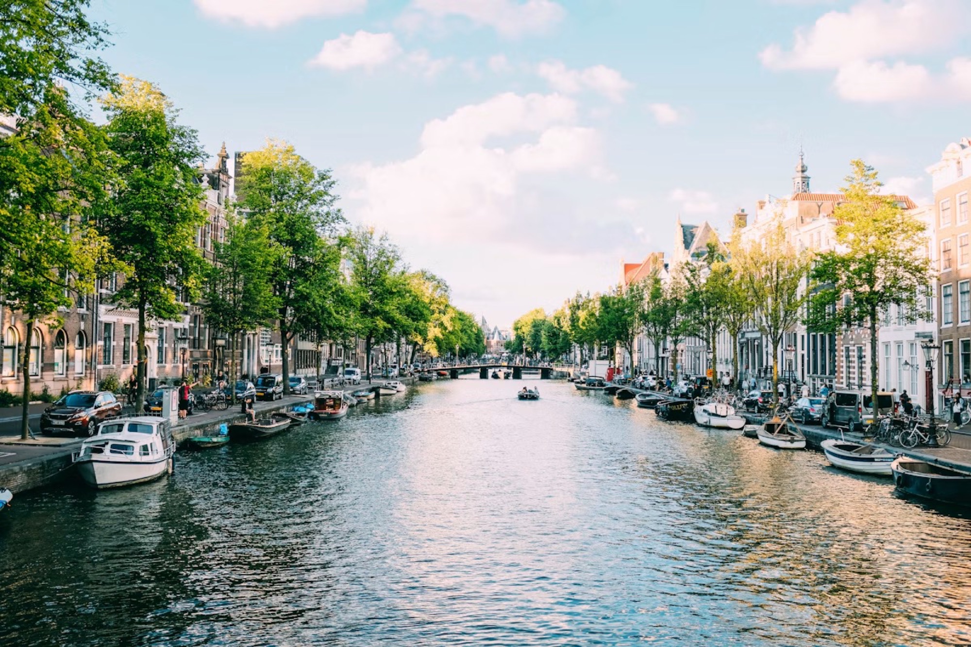 Discover Amsterdam by canal
