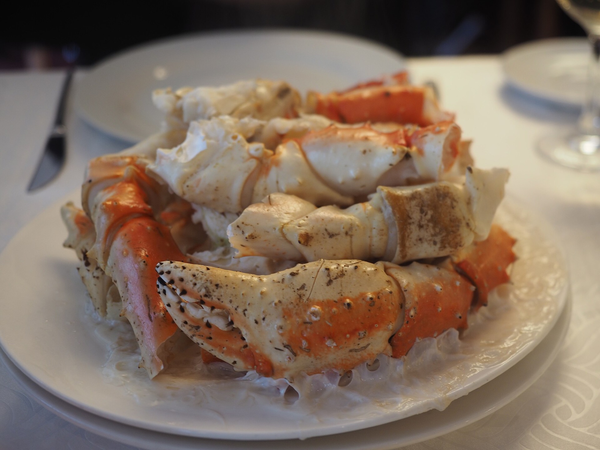 A plate of freshly cooked king crab